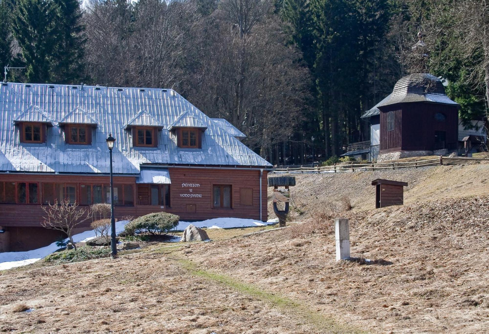 Penzion U Vodopadu Карлова-Студанка Экстерьер фото